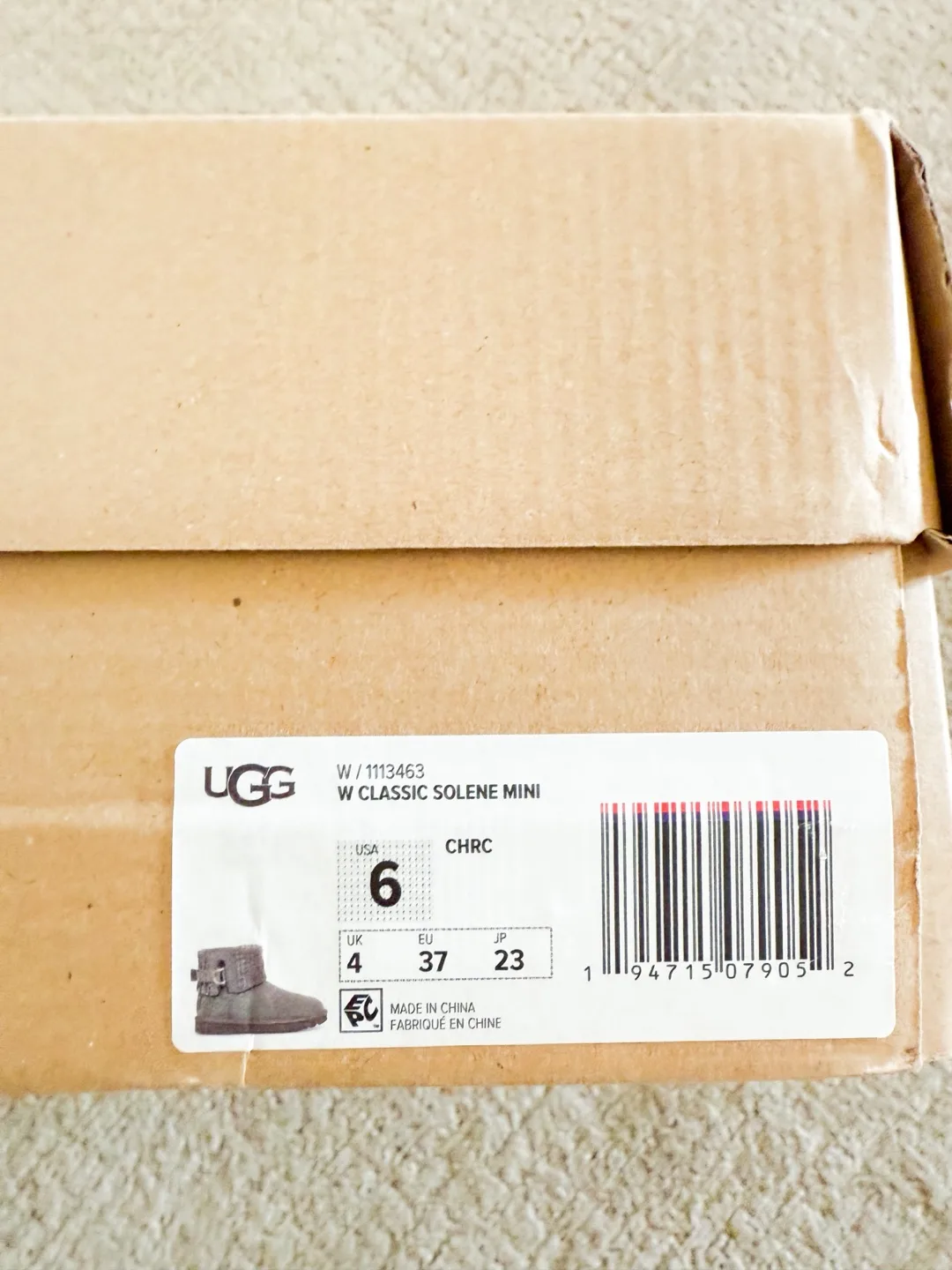 UGG Classic Solene Mini Boots - Size 6 image indicator(3)