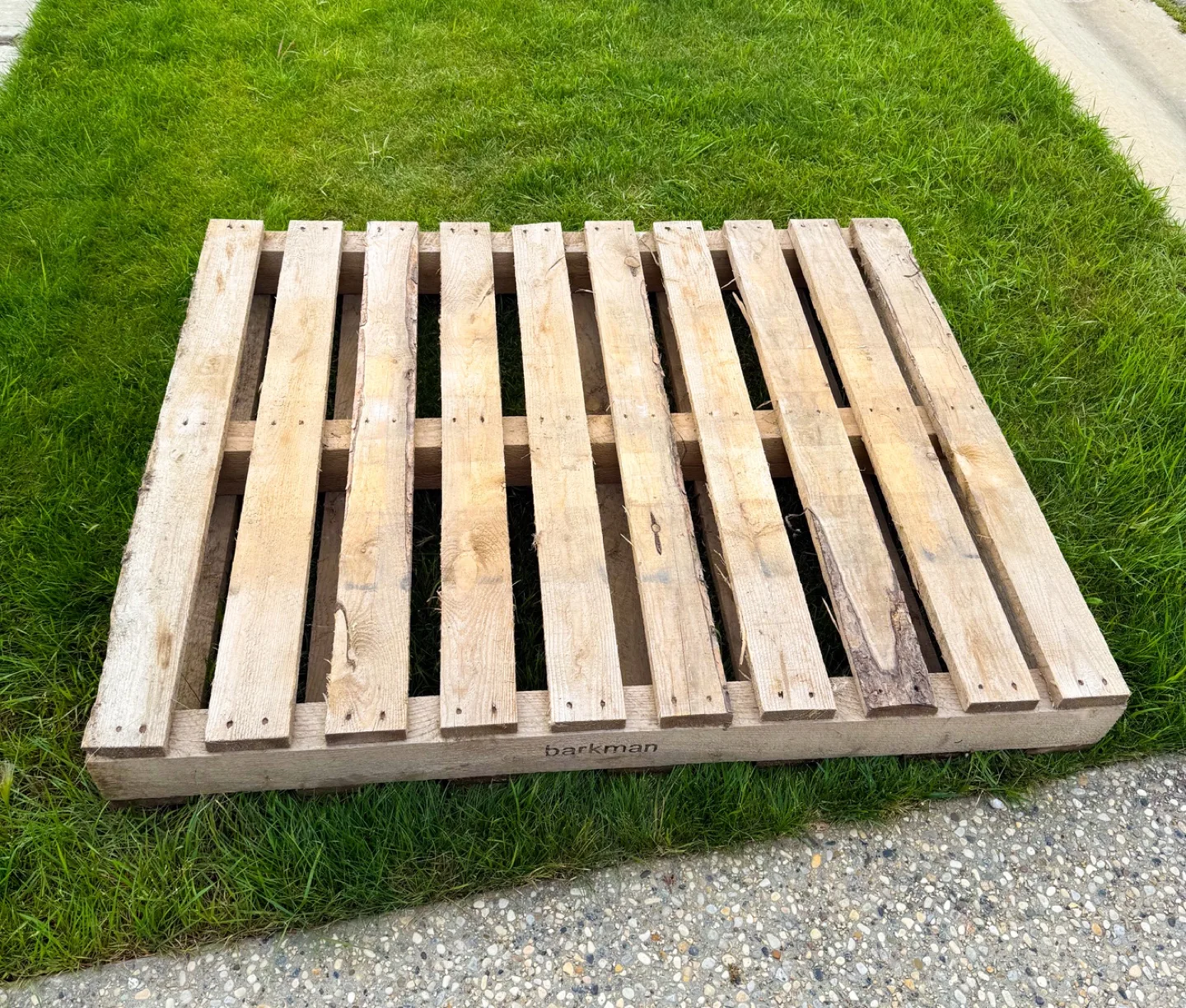 Barkman Wooden Pallet