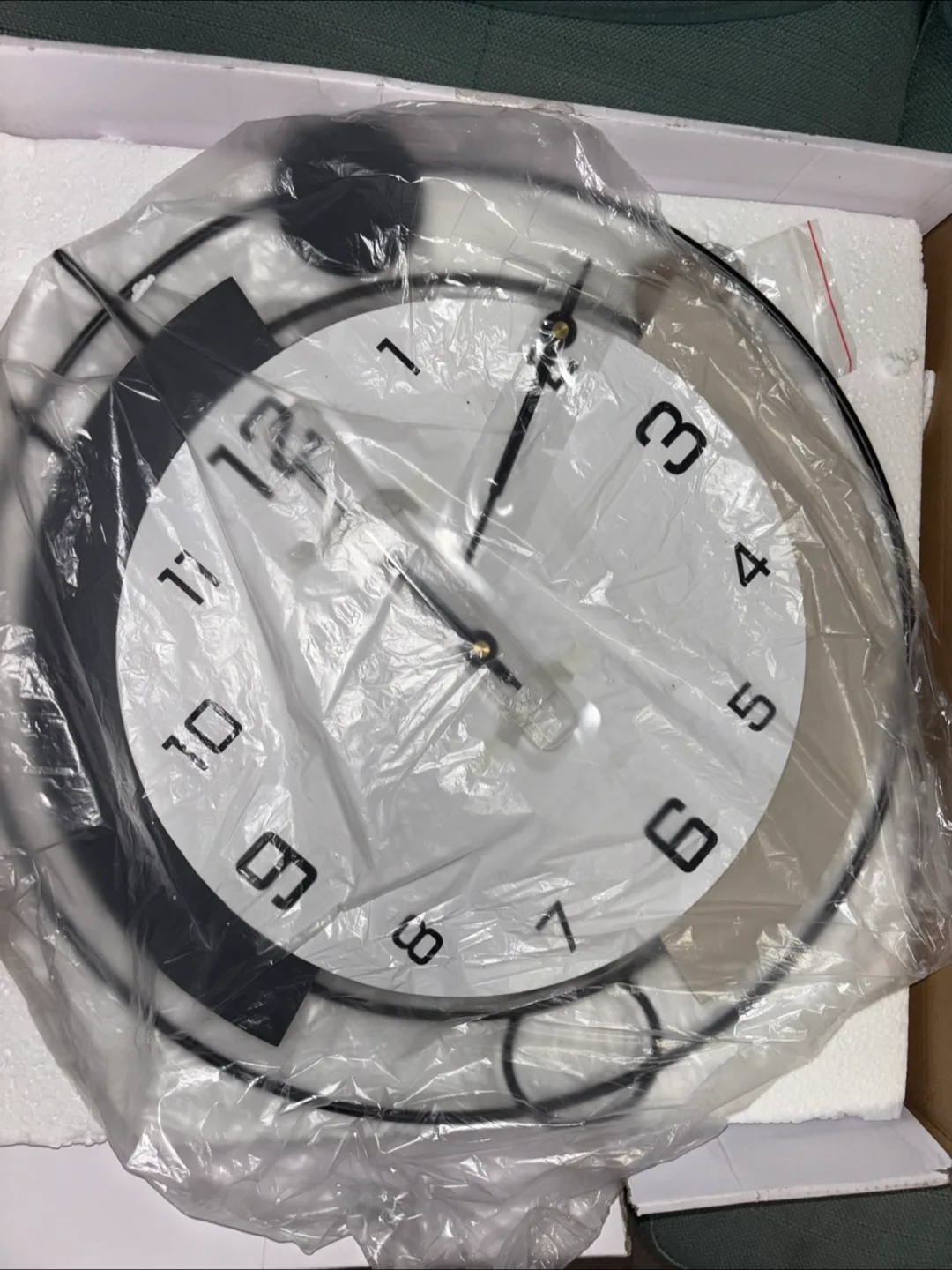 New Modern Pendulum Wall Clock thumbnail