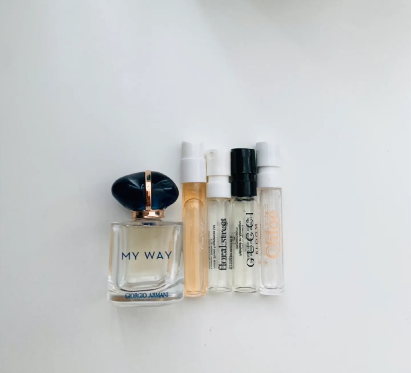 Perfume Bundle (Freebies included) image indicator(2)