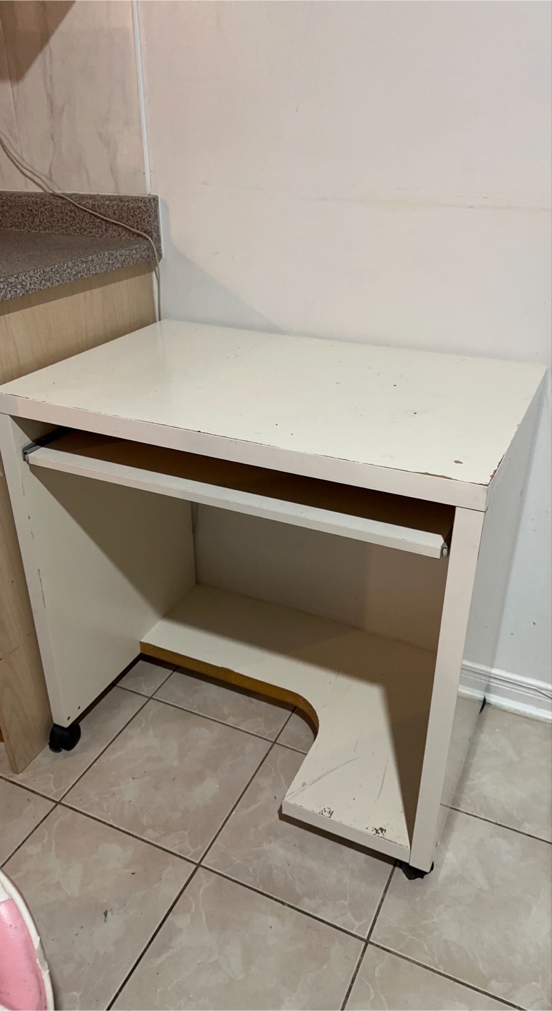 White Computer Desk - photo 2