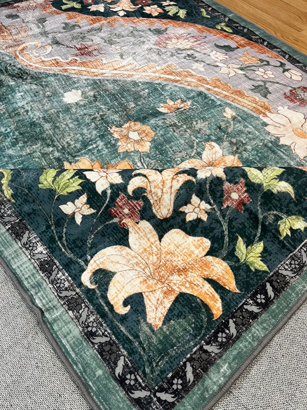 Brand New 6x9ft Teal Multicolors Area rug image indicator(2)