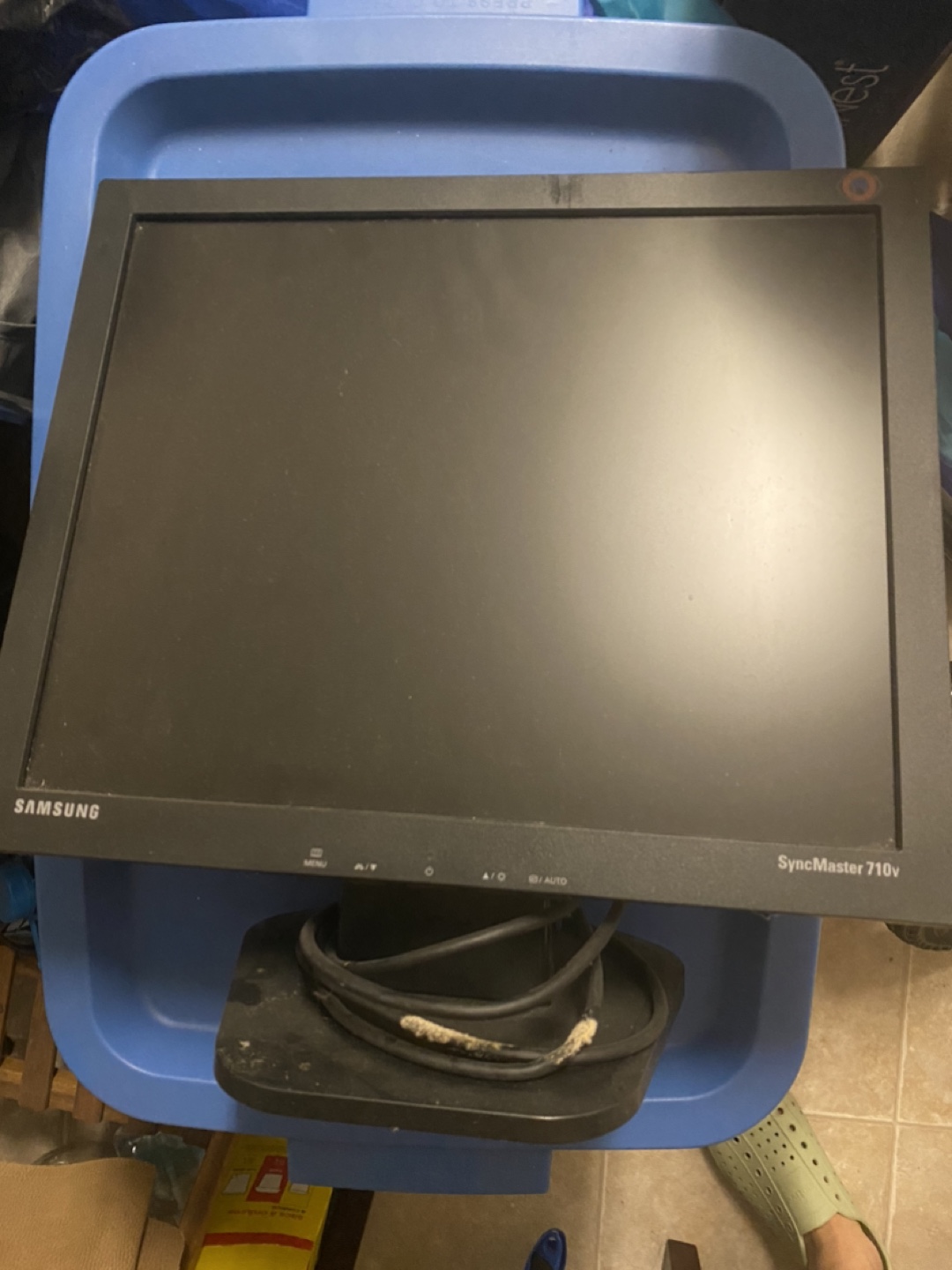 Samsung SyncMaster 710v Monitor