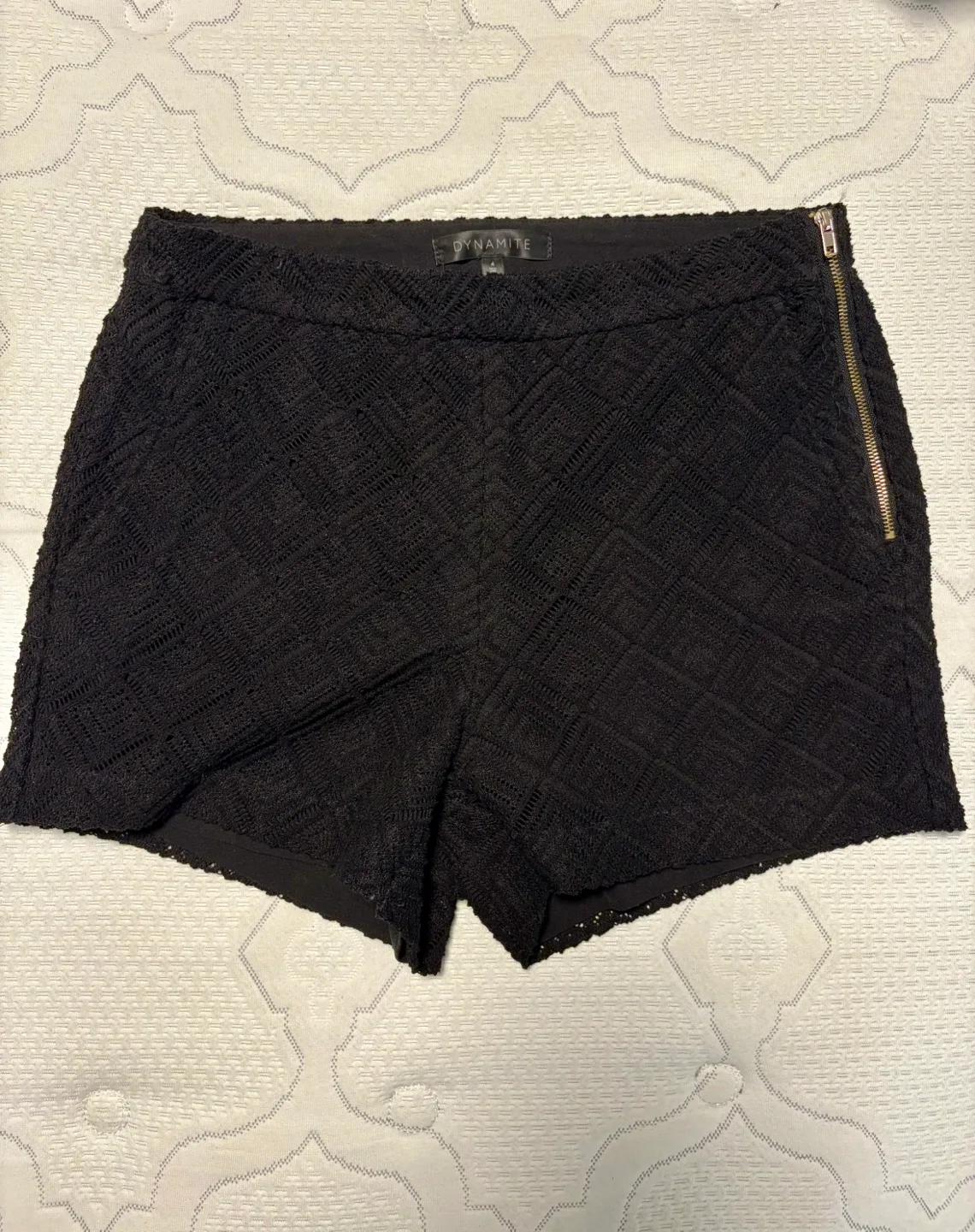 Variety of Women's Shorts - Banana Republic, Talula, Dynamite image indicator(2)