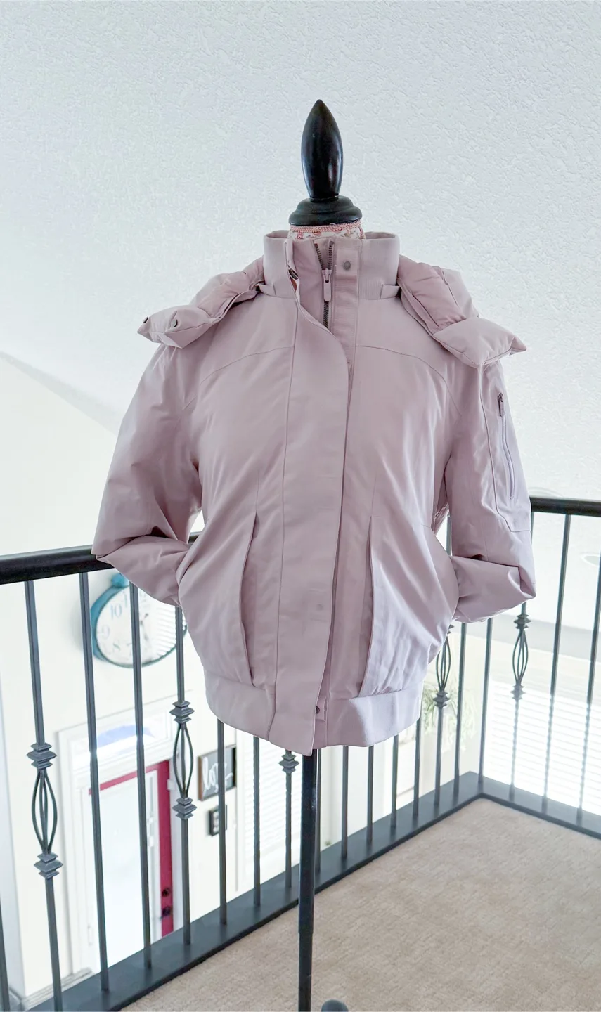 Lululemon Jacket image indicator(2)