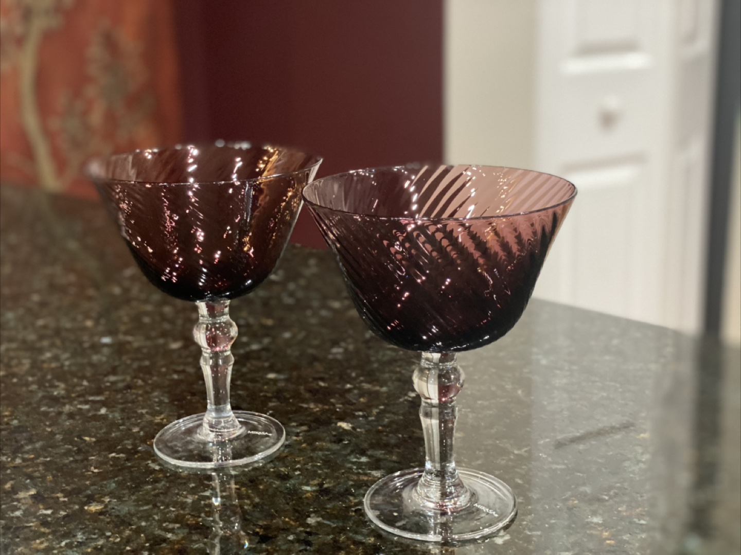 Stemmed bowl for ice cream/dessert