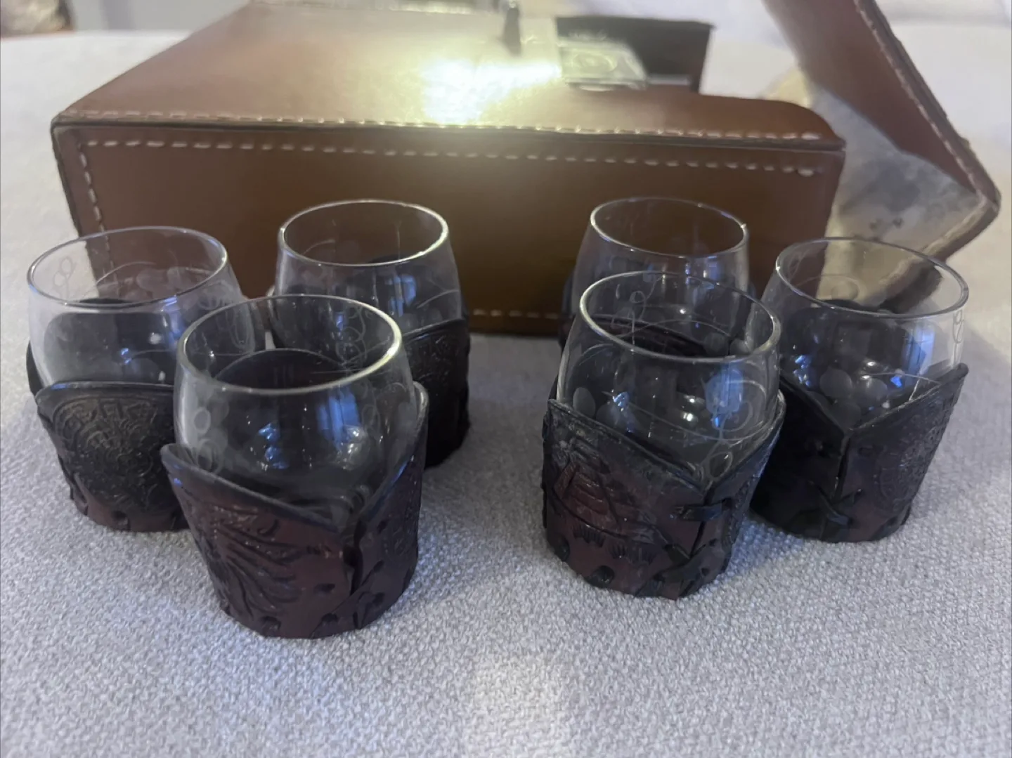 Vintage Liquor Set with Leather Case image indicator(8)