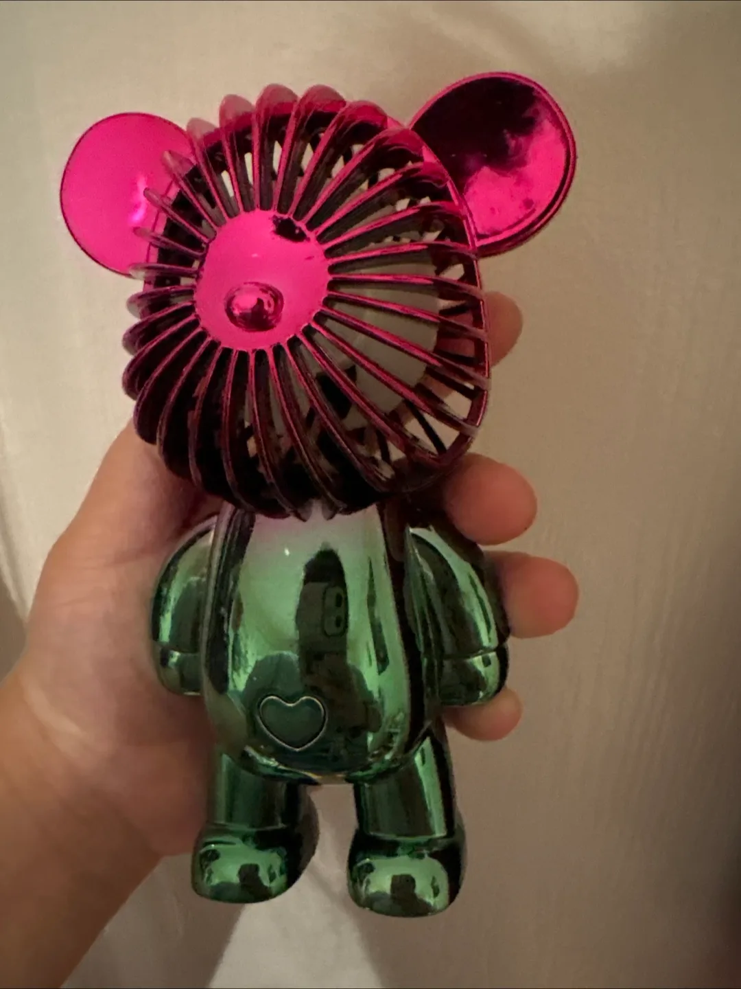 Bear-shaped Mini Fan thumbnail