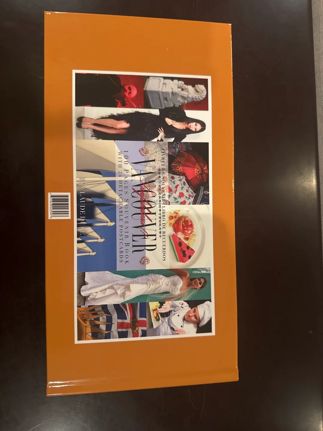 Vancouver Souvenir Book with Postcards image indicator(8)