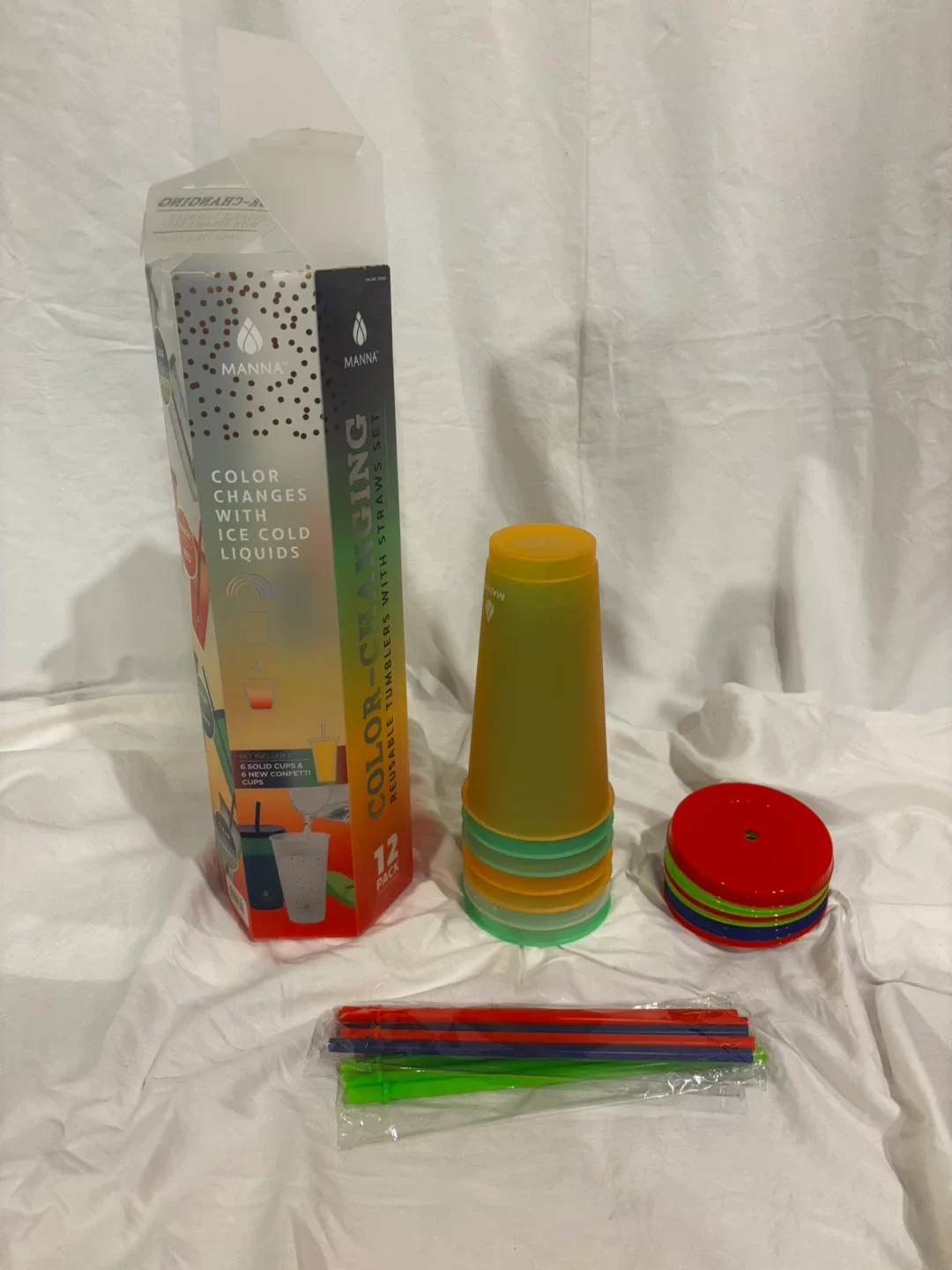 Manna Color-Changing Reusable Tumblers with Straws