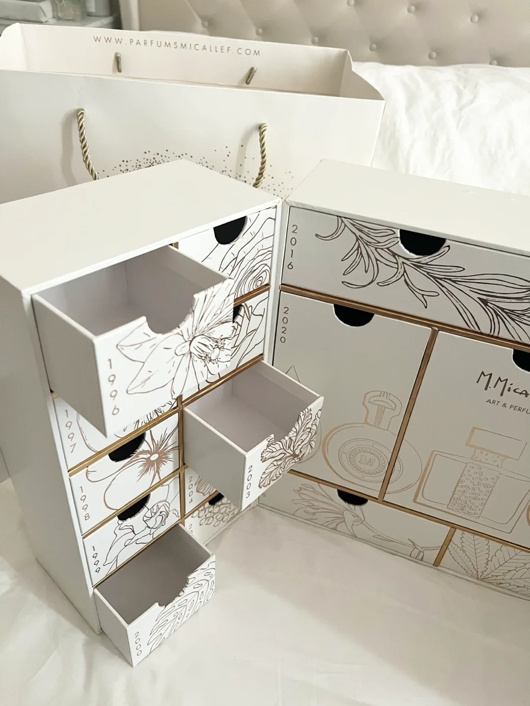 Empty M.Micallef Olfactive Legends Collectors Box image indicator(2)