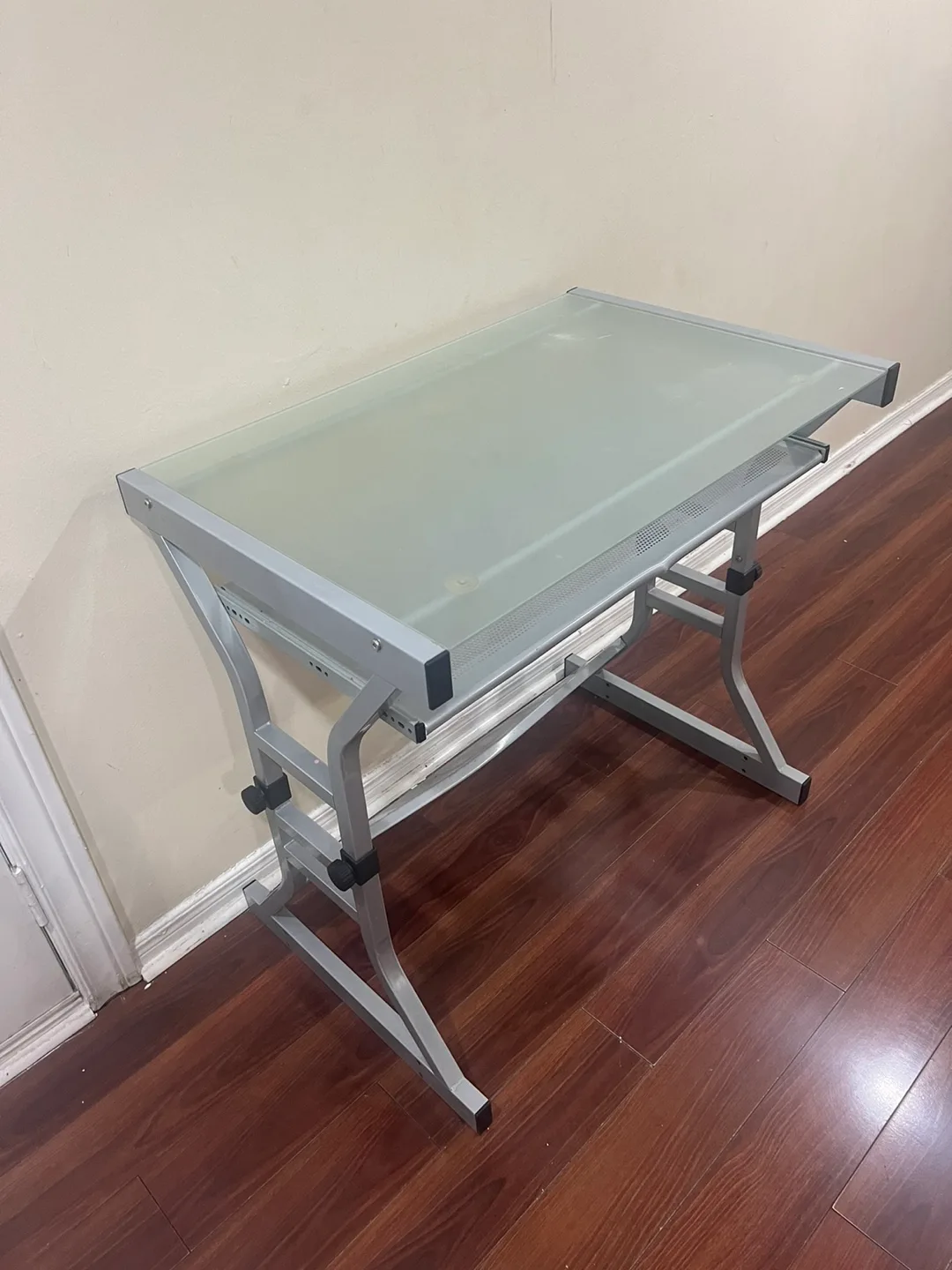 Glass Top Adjustable Drafting Table image indicator(4)