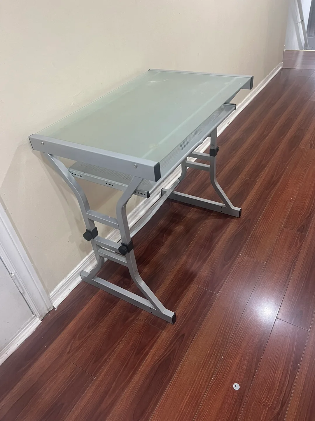 Glass Top Adjustable Drafting Table image indicator(3)