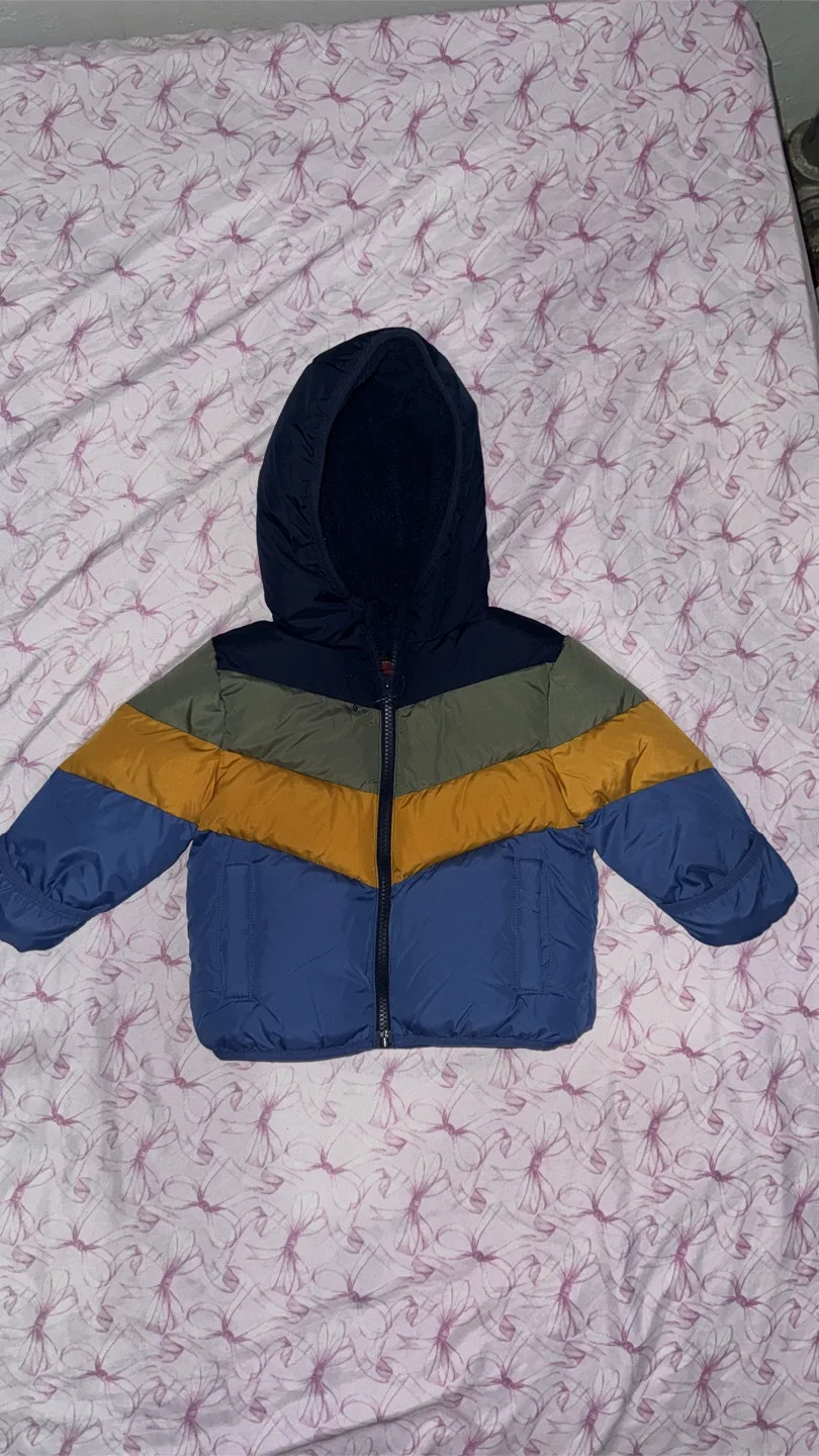 Kids Puffer Jacket thumbnail