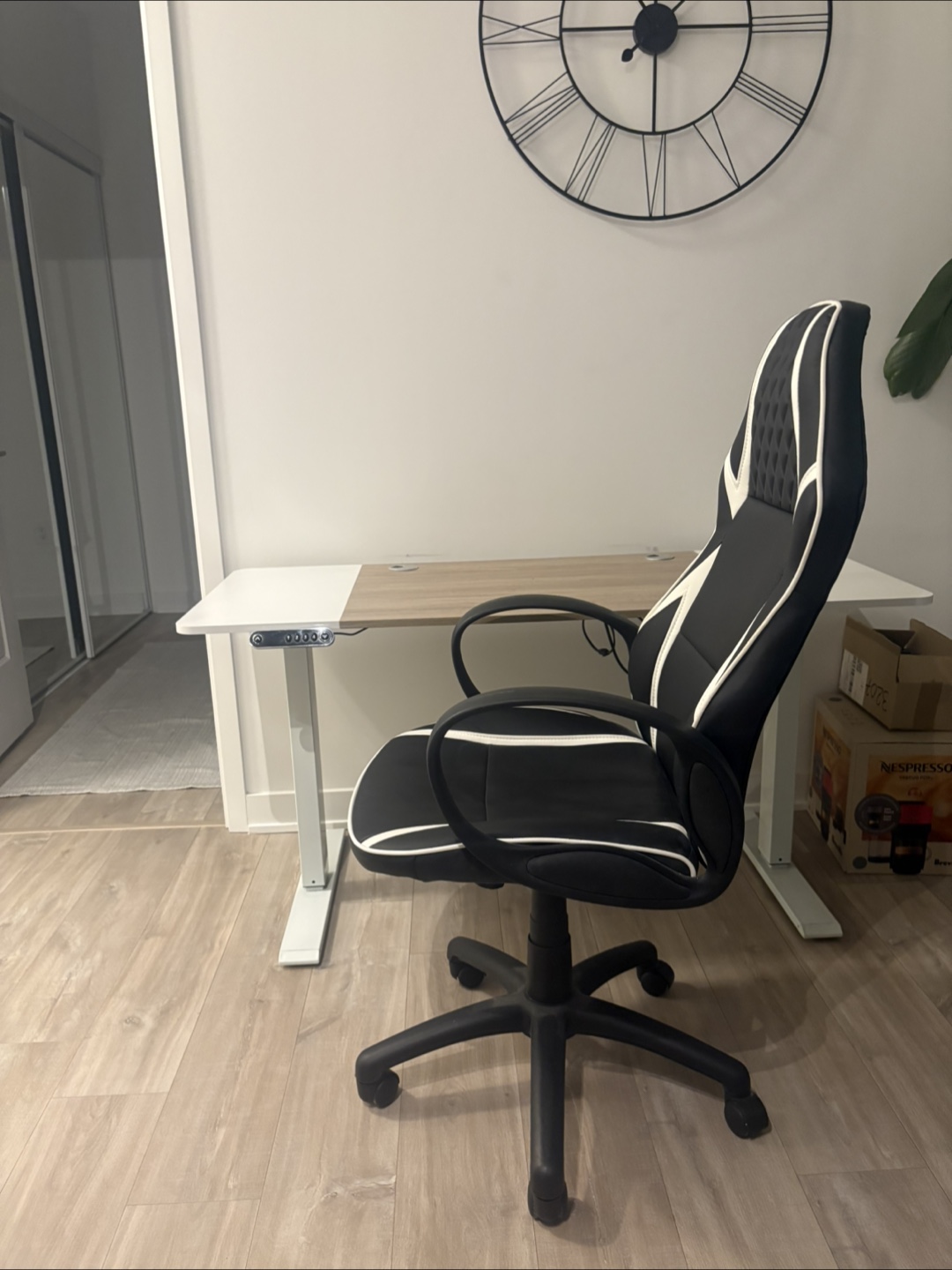 Black & White Gaming Chair - photo 4