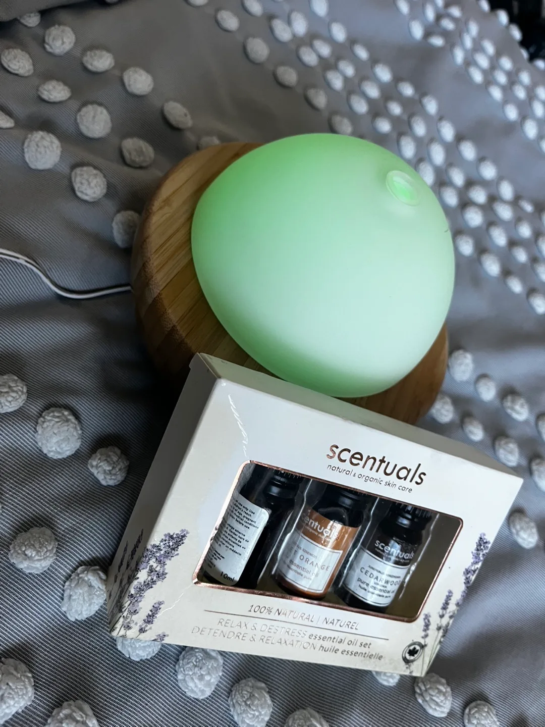 Aroma Diffuser with Wooden Base image indicator(2)