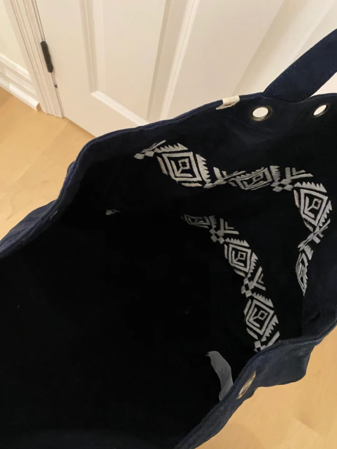 Navy and White Hollister Tote Bag image indicator(3)