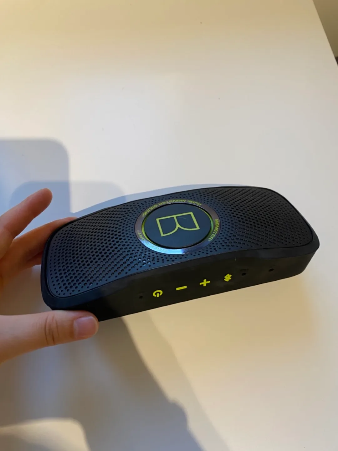 Monster Backfloat Bluetooth Speaker thumbnail