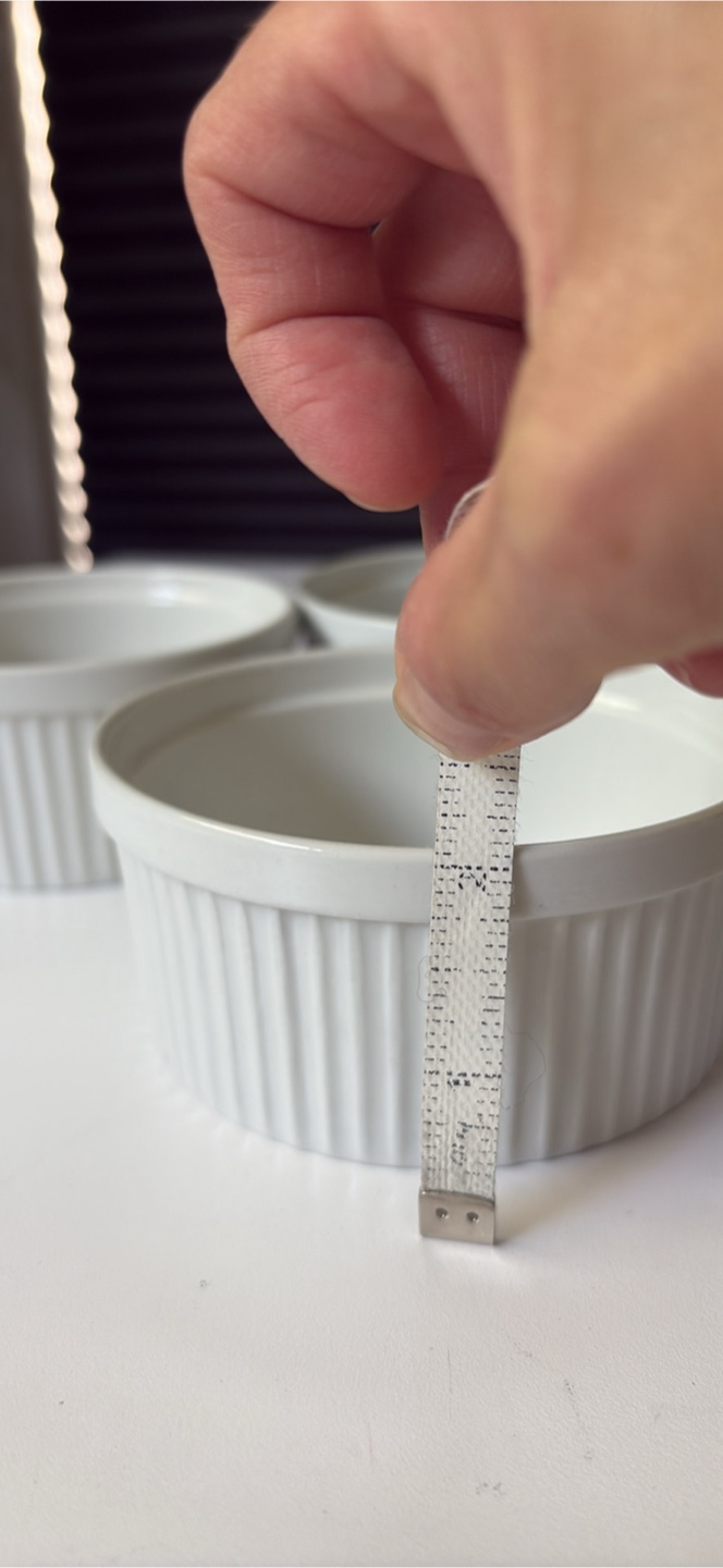 4 White Ceramic Ramekins - photo 4