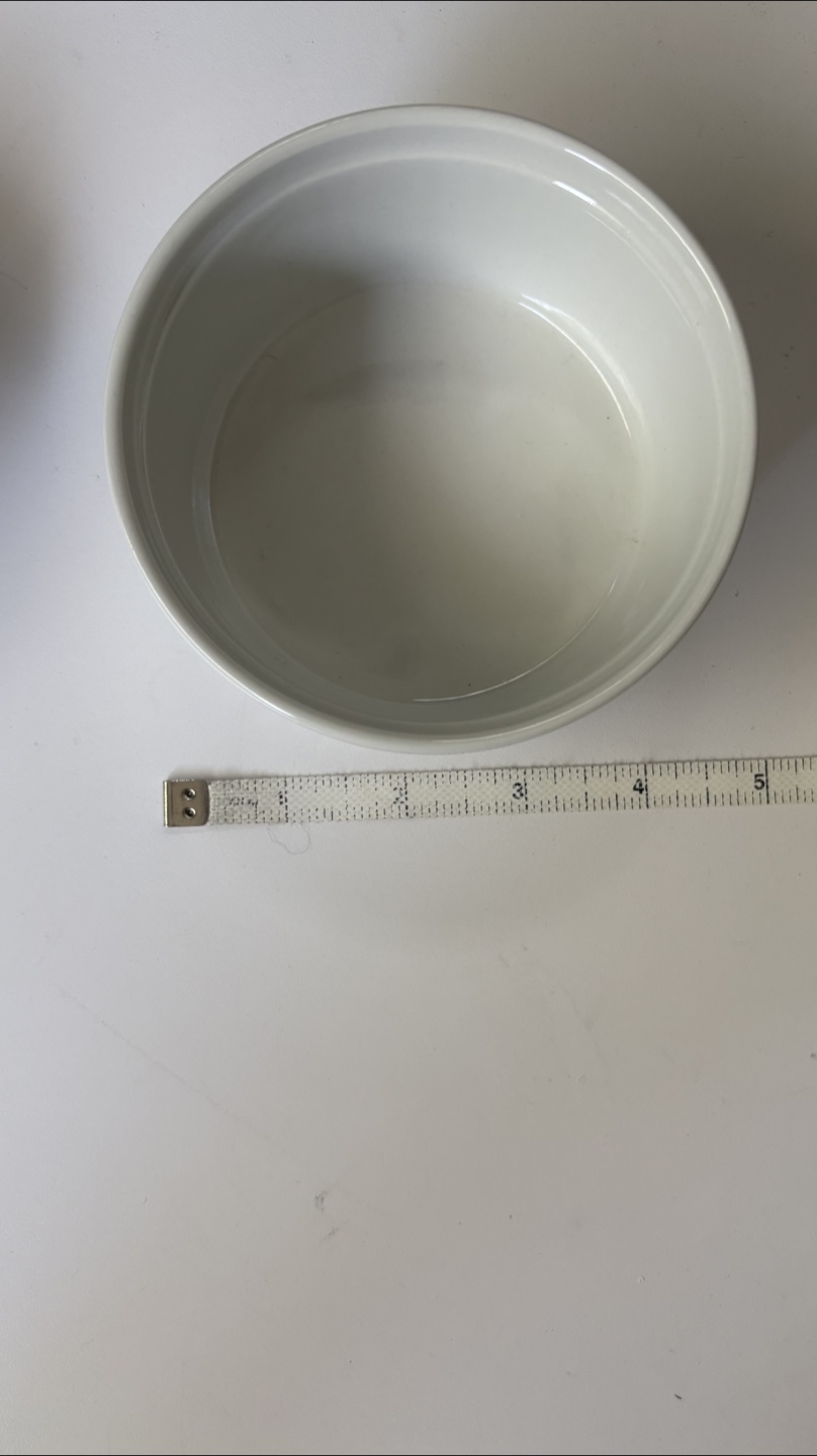 4 White Ceramic Ramekins - photo 3