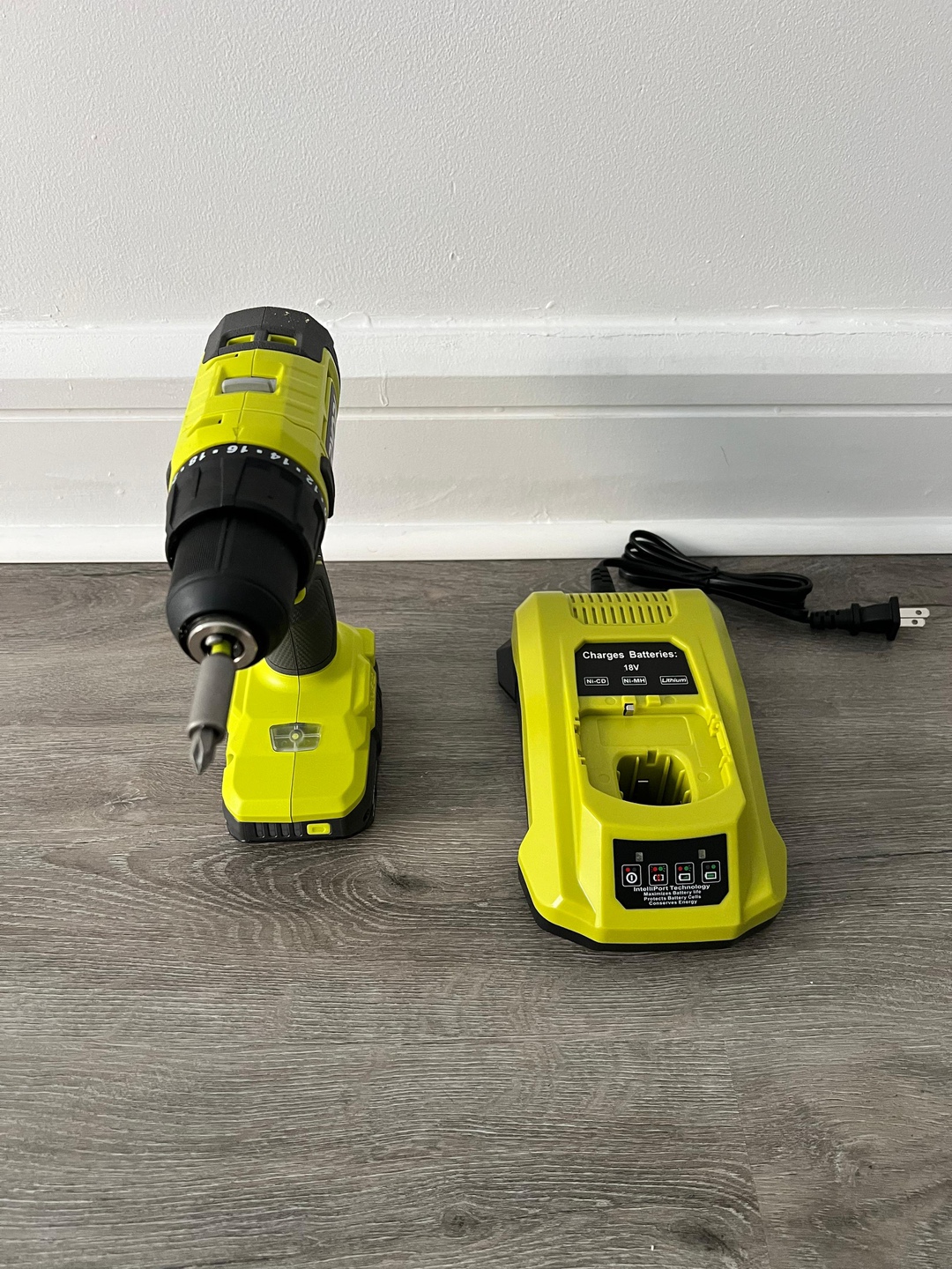 Ryobi PCL206 18V Cordless Drill with Charger