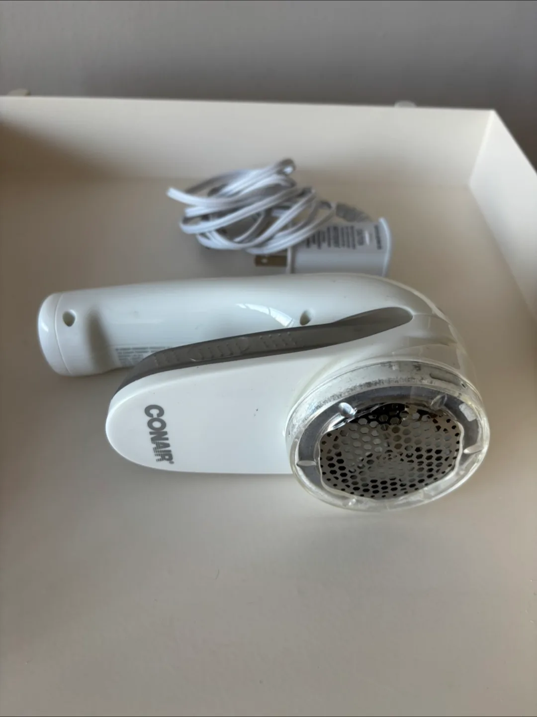 CONAIR Corded or Cordless Fabric Clothes Shaver thumbnail