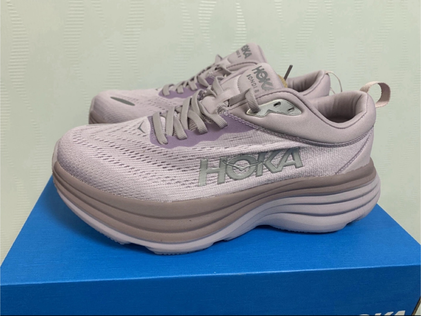 HOKA Bondi 8