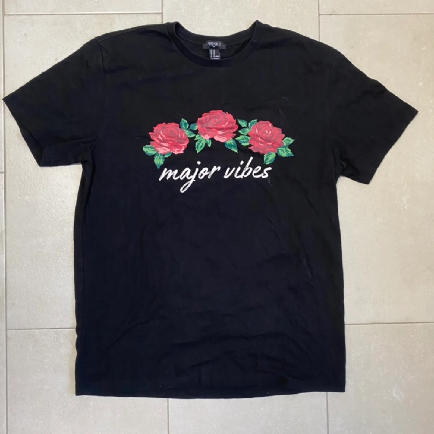 Forever 21 Men's Black 'Major Vibes' Tee - Size M thumbnail