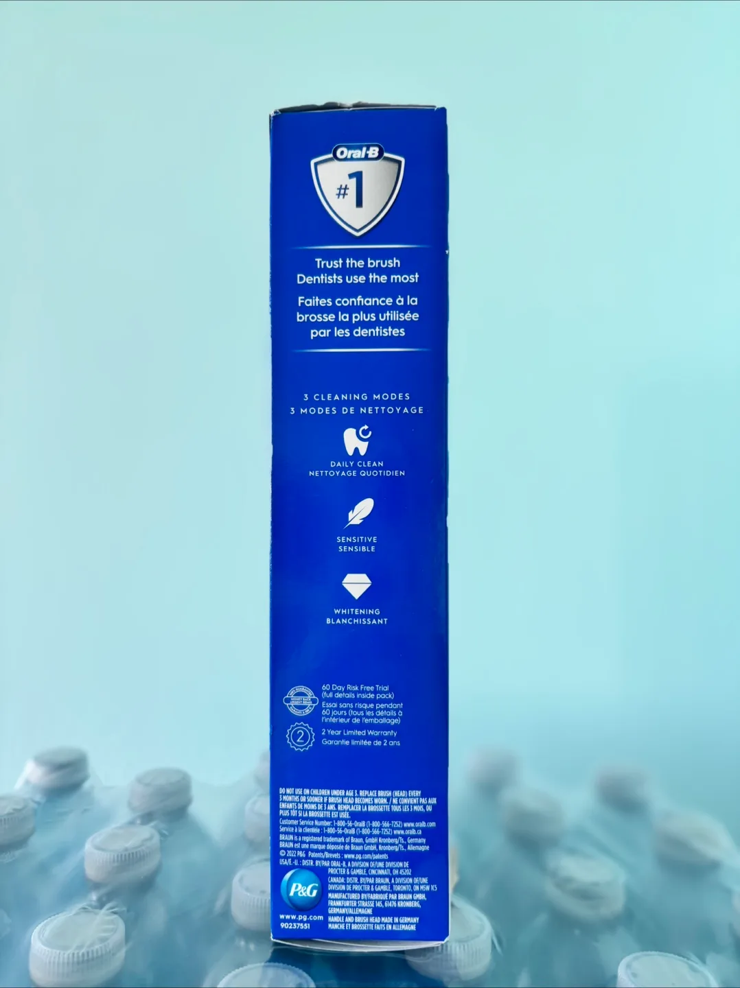 Oral-B Pro 1000 Rechargeable Toothbrush - White image indicator(2)