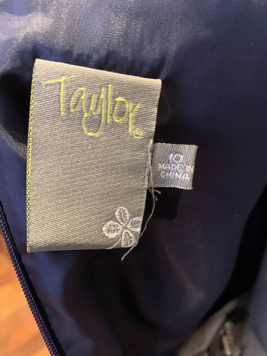Taylor Dress - Size 10 - photo 3
