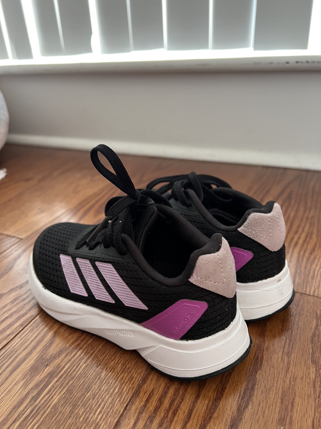 Adidas Lightmotion 2.0 Kids Sneakers - Size 11K - photo 2