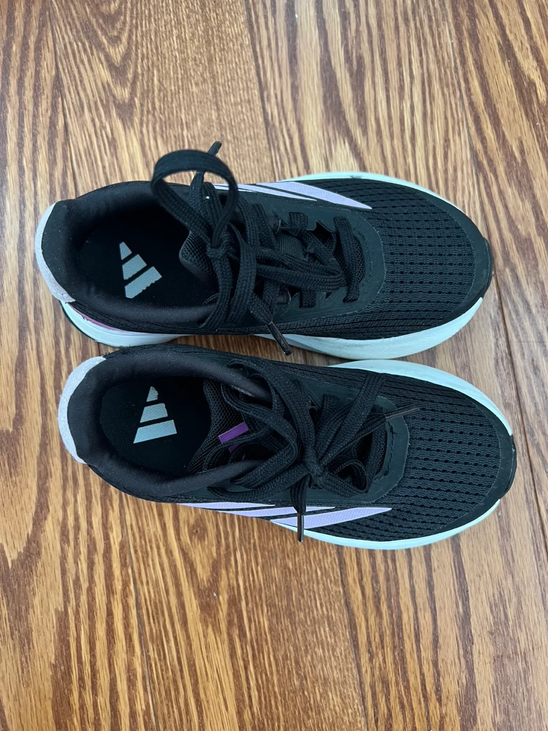 Adidas Lightmotion 2.0 Kids Sneakers - Size 11K thumbnail