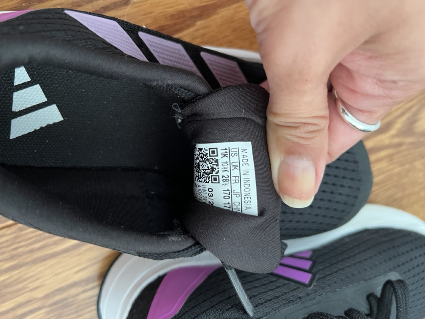 Adidas Lightmotion 2.0 Kids Sneakers - Size 11K - photo 3