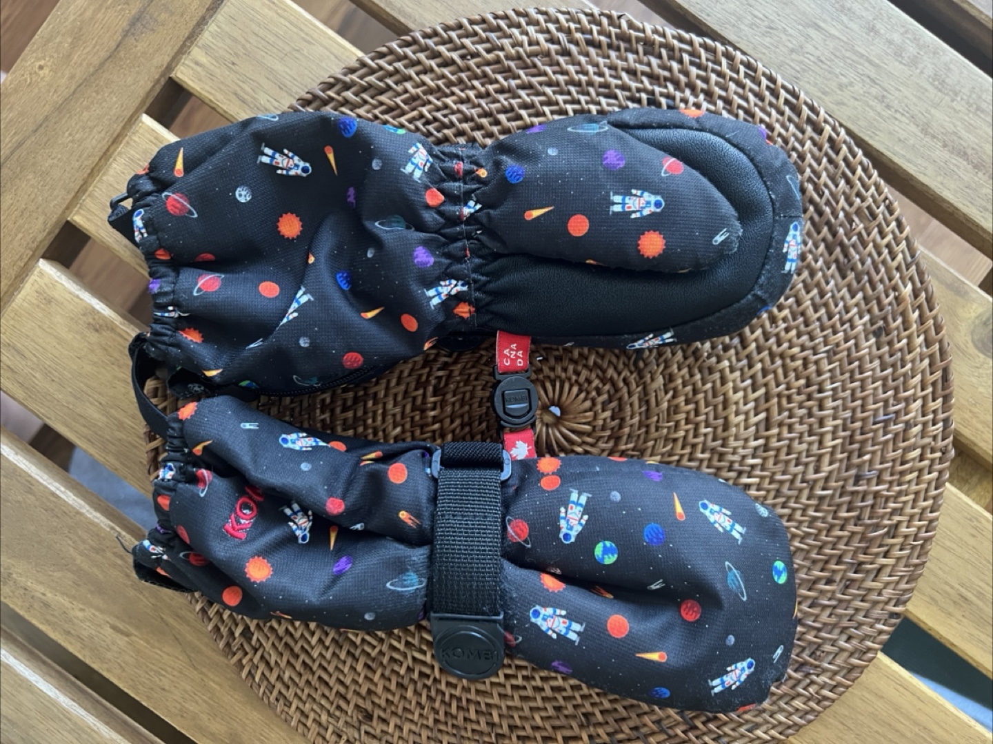 Kombi Mittens - Space Print - photo 4
