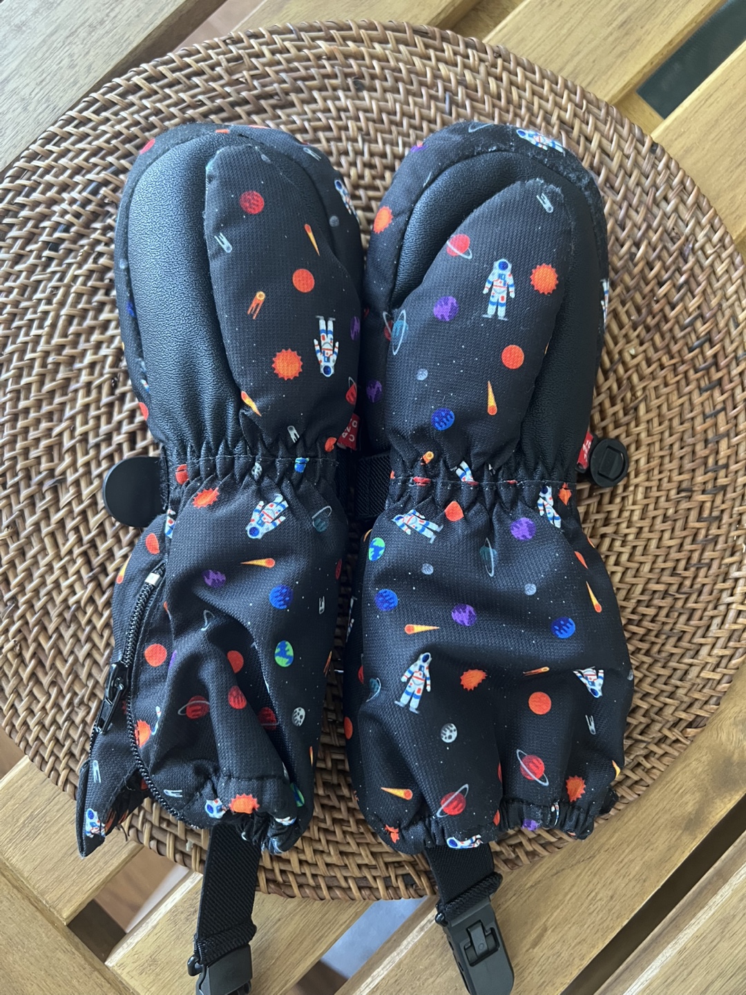 Kombi Mittens - Space Print - photo 3