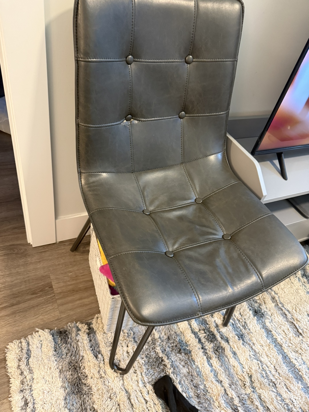 Grey Tufted  Chair - photo 2