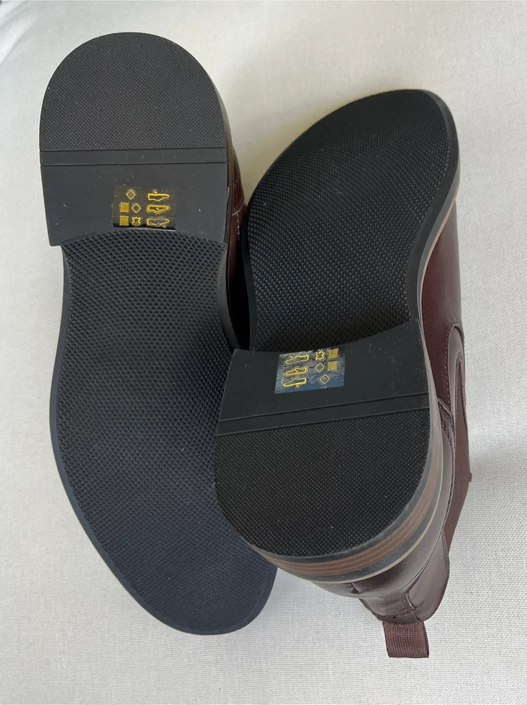 Kenneth Cole Brennan Chelsea Boots Men Size 10 image indicator(6)