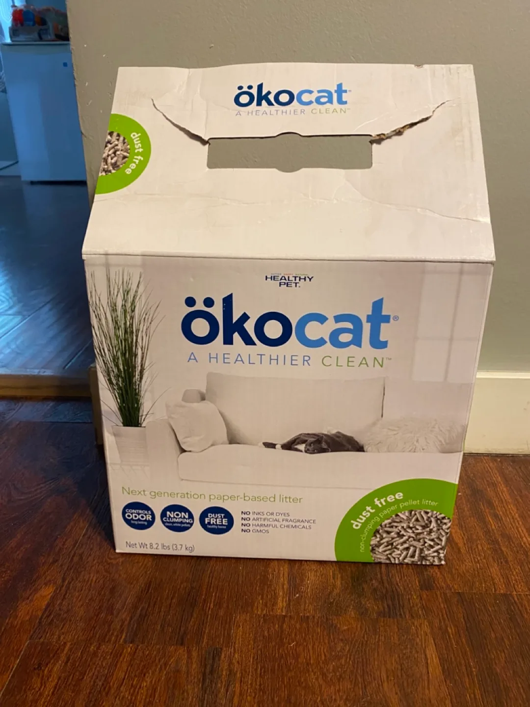 Ökocat Natural Wood Clumping Cat Litter thumbnail