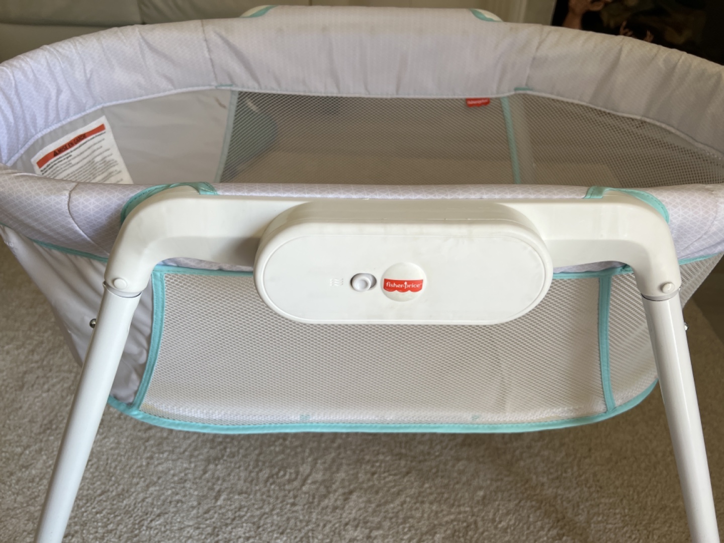 Fisher-Price Soothing Motions Bassinet - photo 3