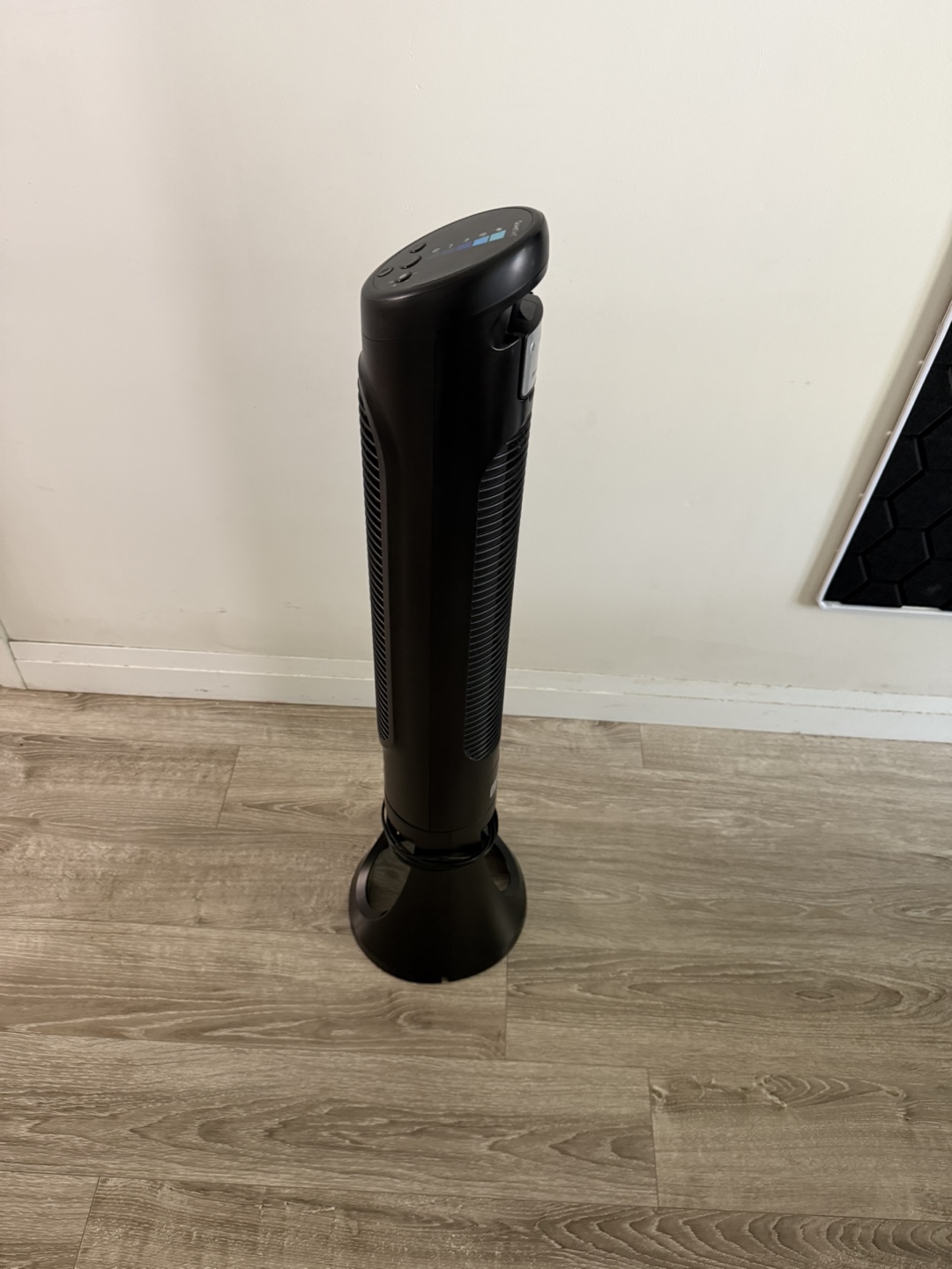 Honeywell QuietSet Tower Fan - Black - photo 4