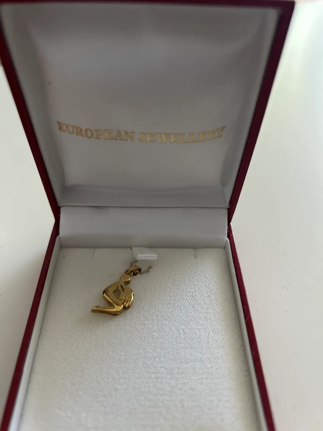 European Jewellery Gold Pendant thumbnail