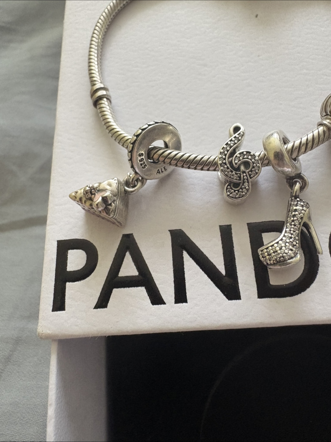 Pandora Bracelet with Charms - photo 2