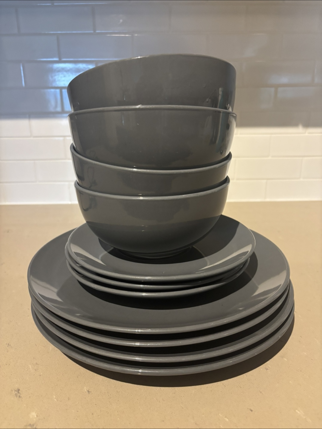 Grey dinnerware set
