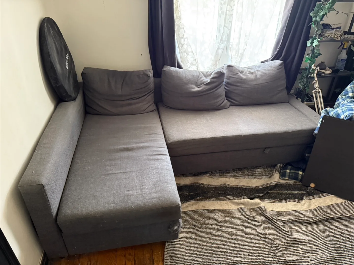 Grey pull out queen sized ikea Sofa thumbnail