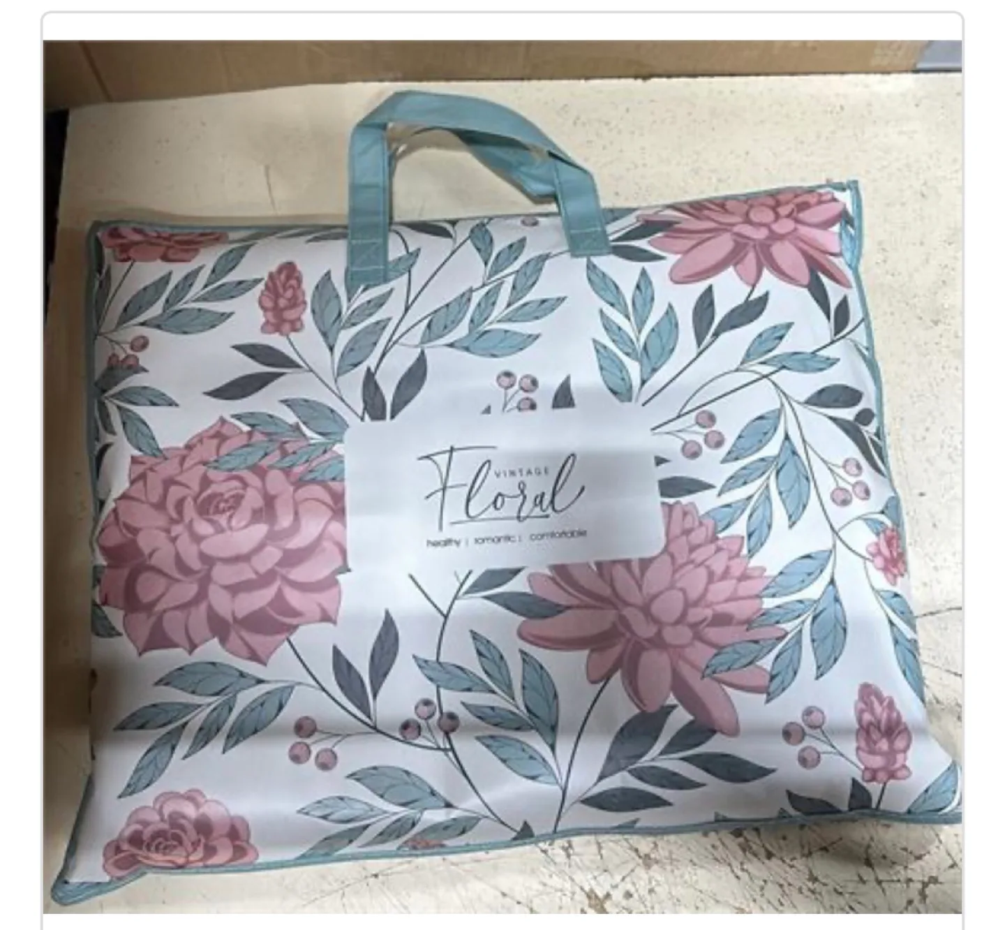 Vintage new synthetic wool Blanket - New in Bag image indicator(2)