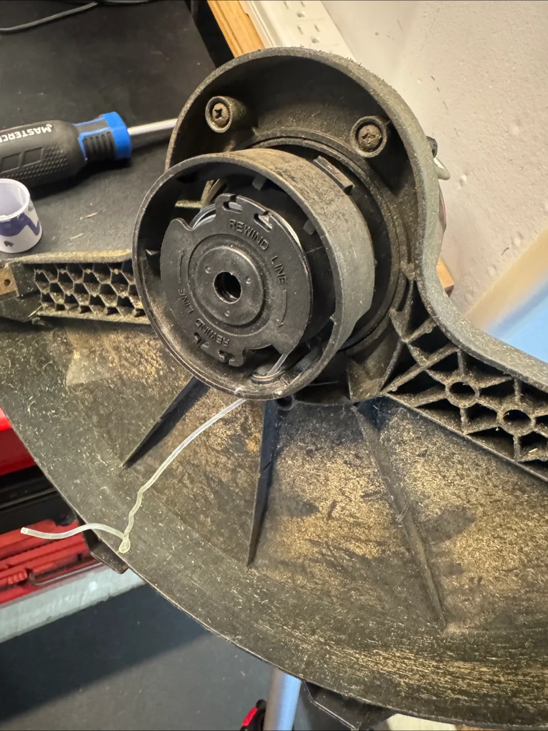 Hyper Tough Cordless String Trimmer with battery and charger image indicator(5)