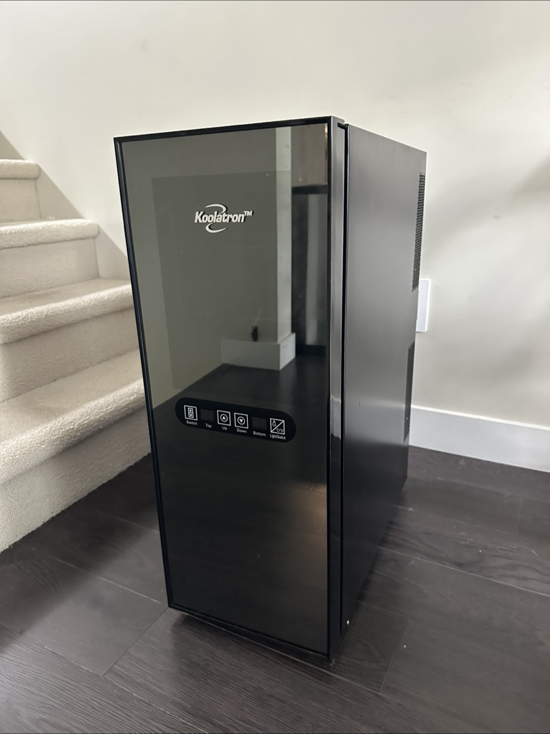 Koolatron 12 bottle Wine Cooler - Black