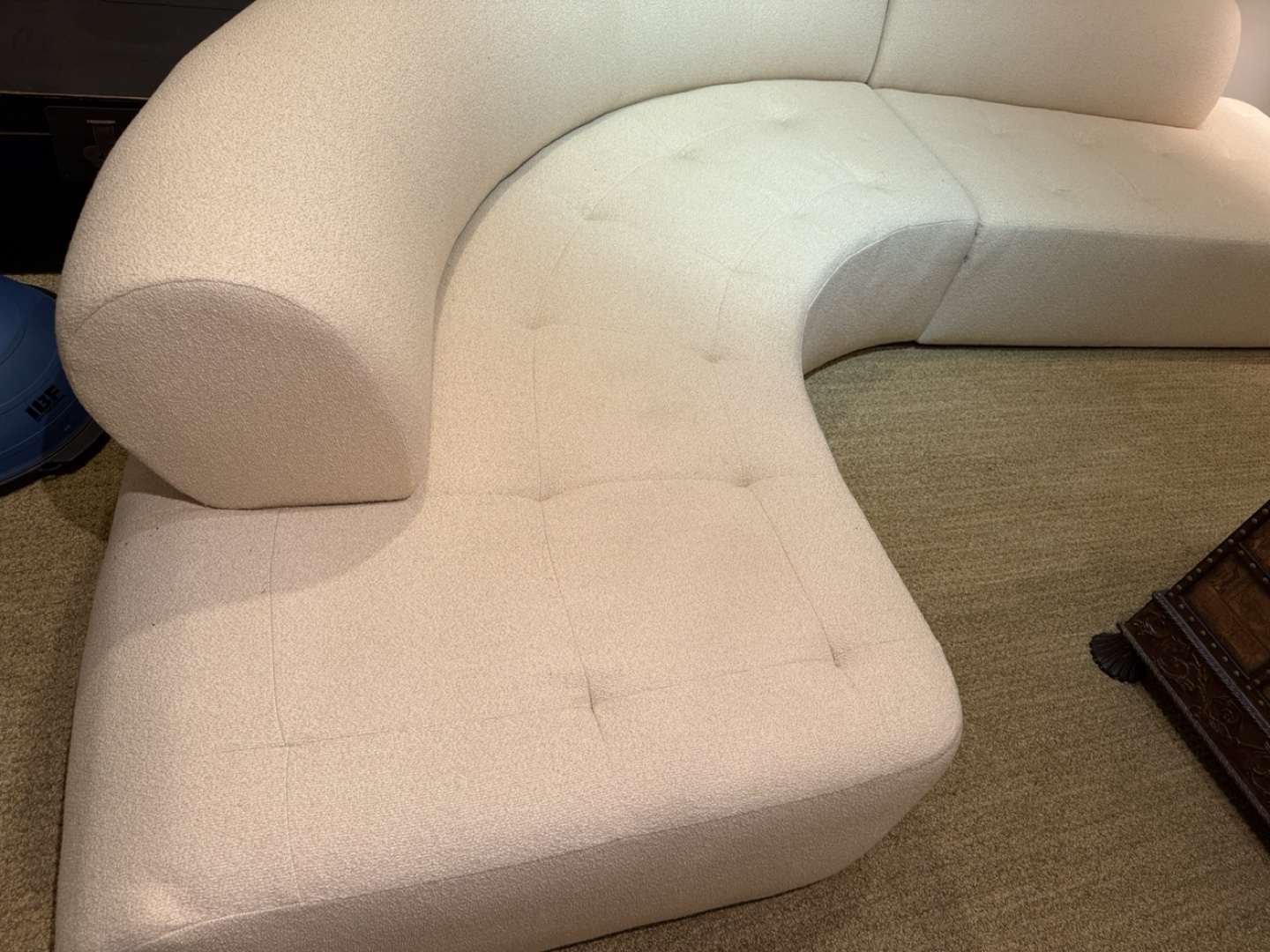 Sectional sofa - photo 2