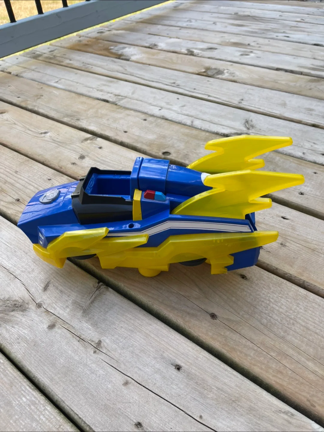 Paw Patrol Chase's Transforming Vehicle thumbnail