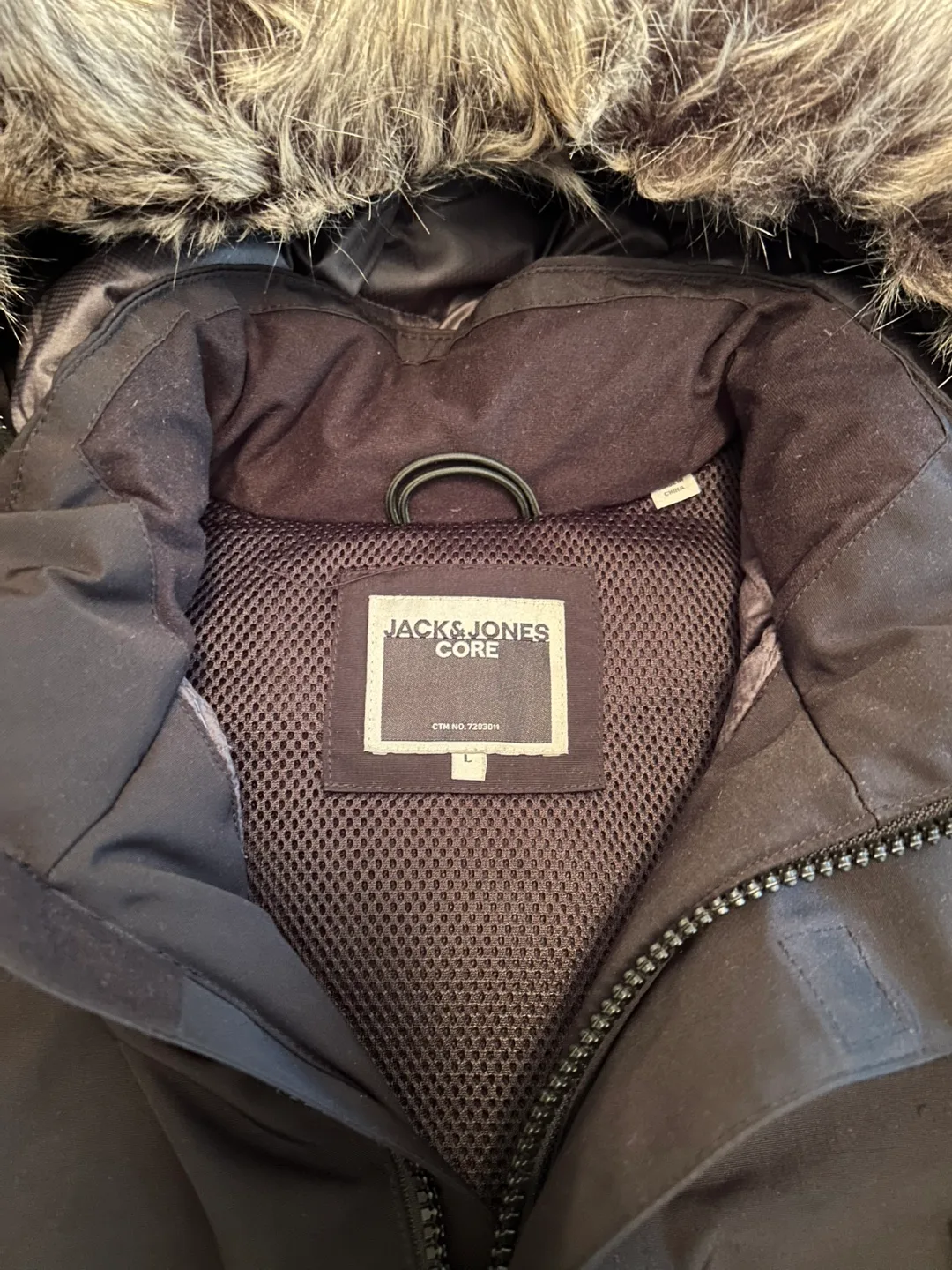 Jack & Jones Core Black Winter Parka - Size L image indicator(2)